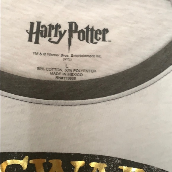 Harry Potter Hogwarts tee - Picture 2 of 3